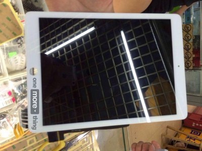 Facade-iPad-Air-2-Front