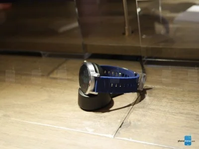 Motorola-Moto-360-2015