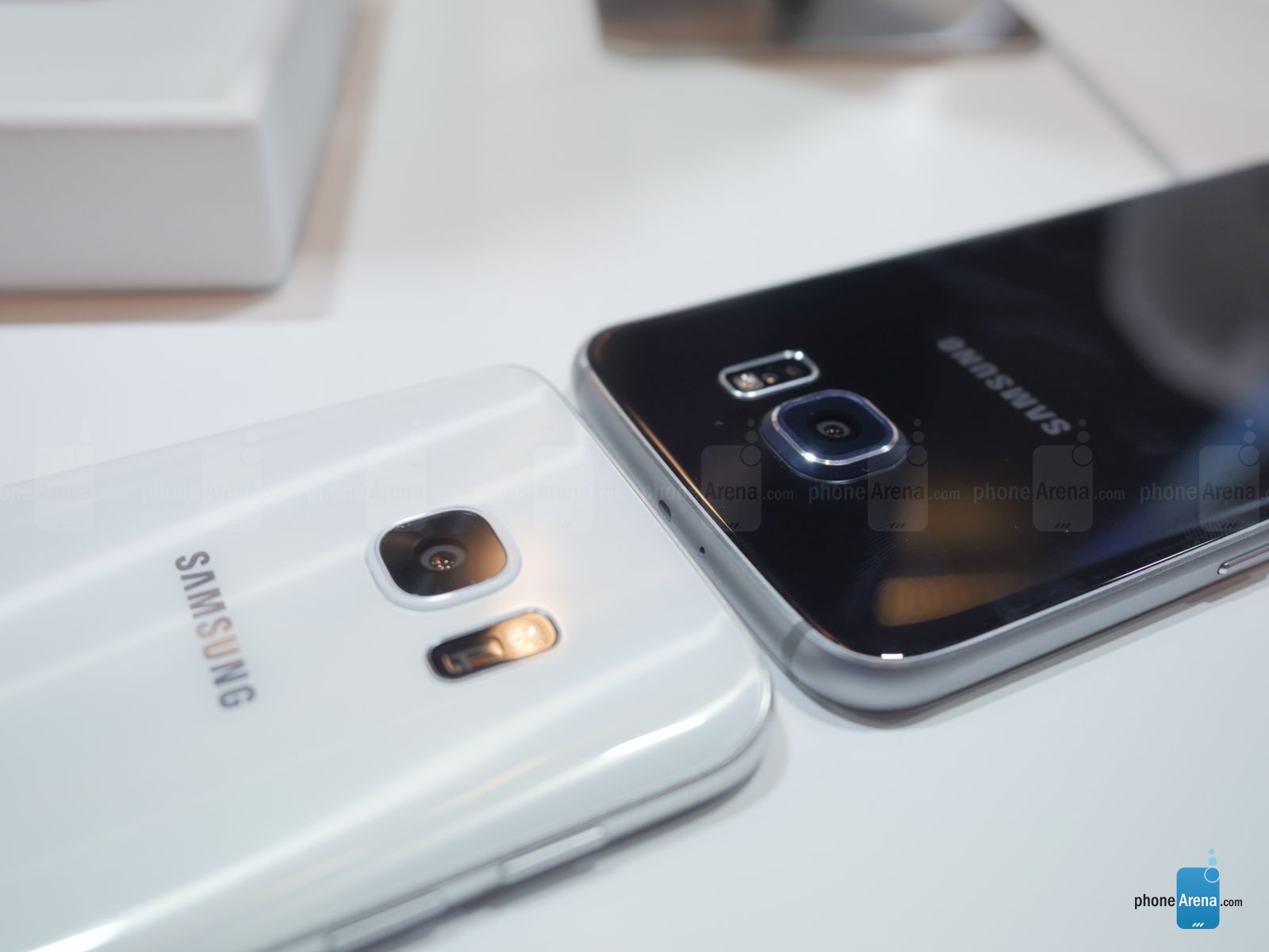 Galaxy-S7-vs-Galaxy-s6-first-look-12