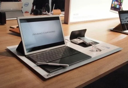 نگاهی نزدیک به Huawei Mate Book - دیجینوی