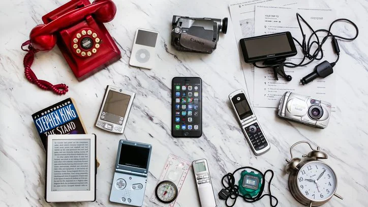 iphone-replaces-tech-02
