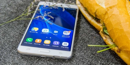 رسمی؛ Galaxy J7 2016، اندروید ۷ را دریافت کرد - دیجینوی