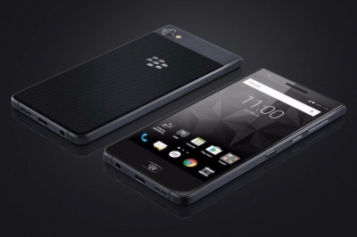 قیمت گوشی BlackBerry Motion اعلام شد - دیجینوی