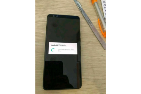 عکس‌هایی از گوشی +HTC U12 با قاب آیینه‌ای به همراه ۴ دوربین لو رفت - دیجینوی