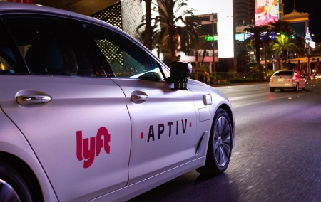 شرکت Lyft سی دستگاه اتوموبیل خودران را در لاس‌و‌گاس به کار گرفت - دیجینوی