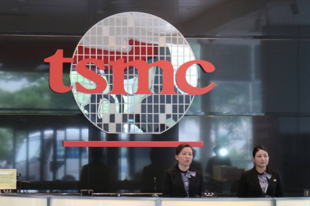 آیا حمله ویروسی به کامپیوترهای TSMC موجب تاخیر در زمان عرضه آیفون‌های ۲۰۱۸ خواهد شد؟ - دیجینوی