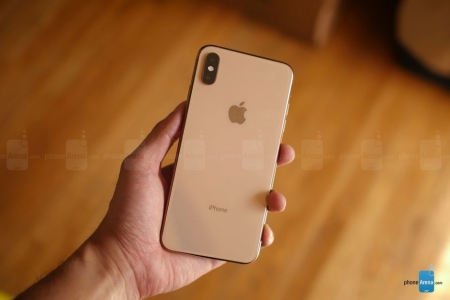 کاربران iPhone XS و XS Max از مشکل اتصال Wi-Fi و LTE در این دو گوشی خبر داده‌اند - دیجینوی