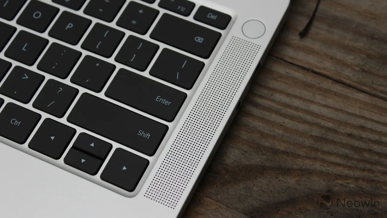 بررسی تخصصی لپ‌تاپ Huawei MateBook D - دیجینوی