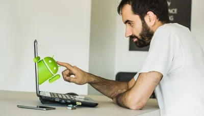 آموزش دانلود و نصب BlueStacks، اجرای اپ های اندروید روی رایانه - دیجینوی
