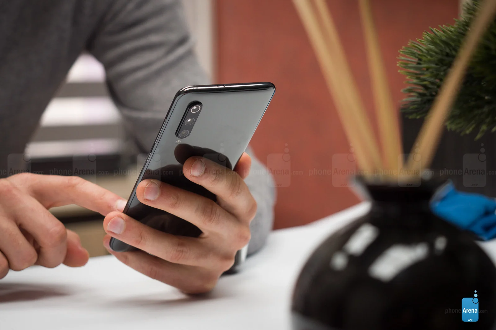 بررسی تخصصی Xiaomi Mi 9 - دیجینوی