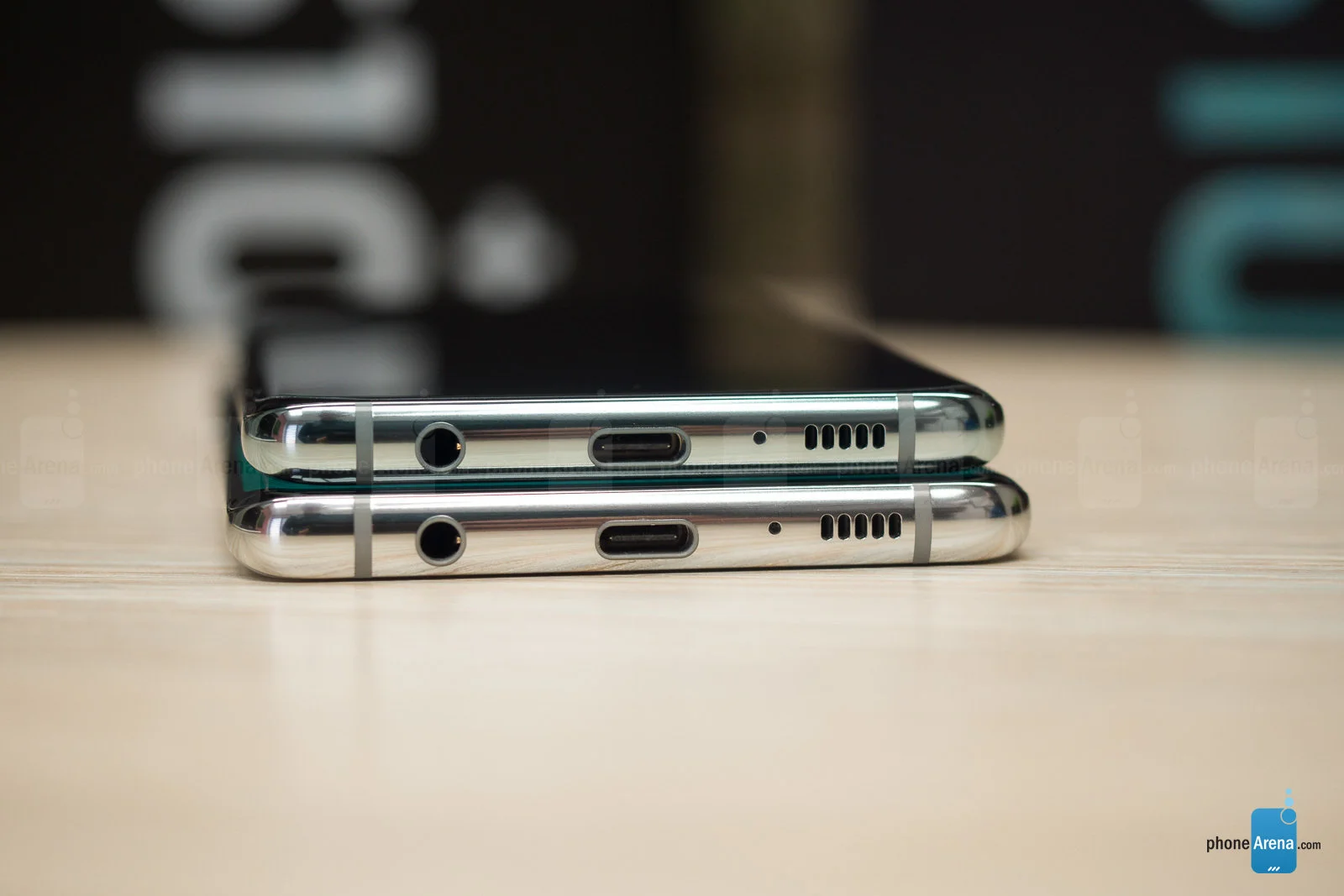 بررسی تخصصی Samsung Galaxy S10+ and S10 - دیجینوی