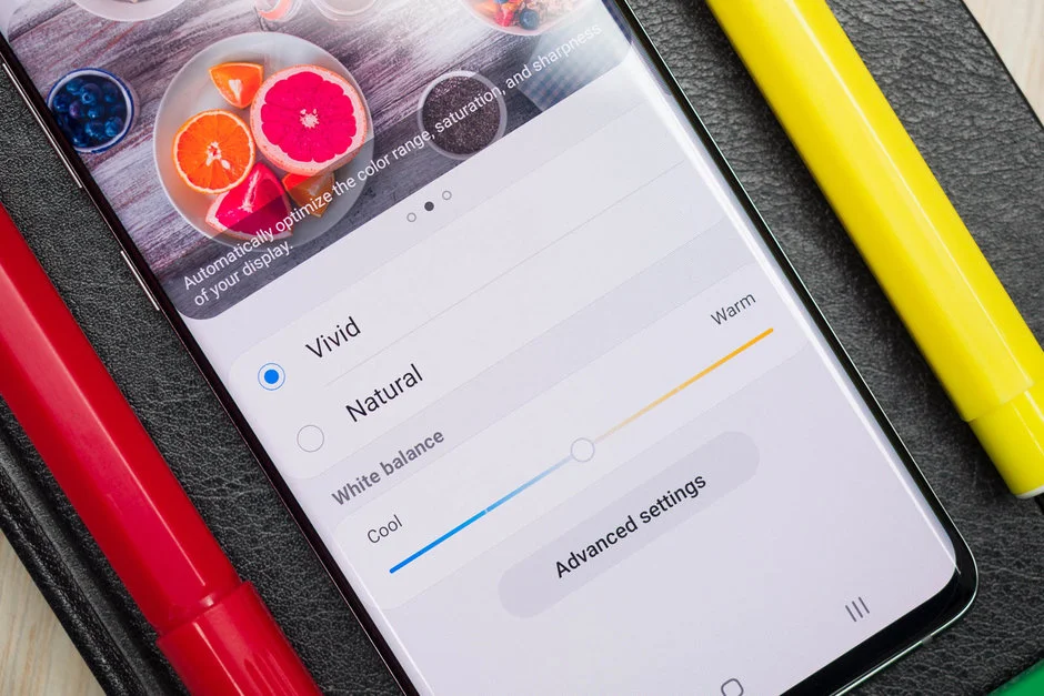 بررسی تخصصی Samsung Galaxy S10+ and S10 - دیجینوی