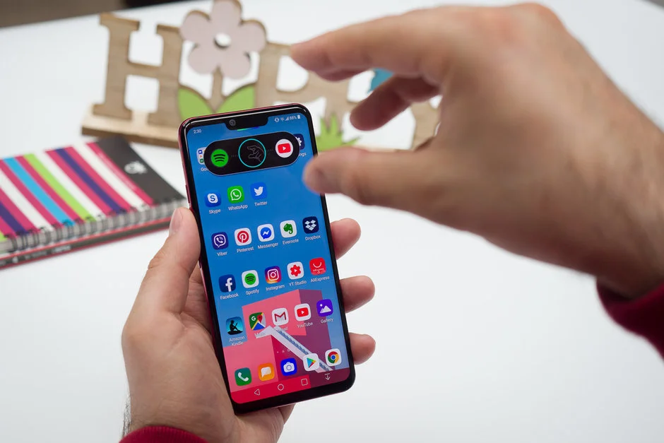 بررسی تخصصی LG G8 ThinQ - دیجینوی