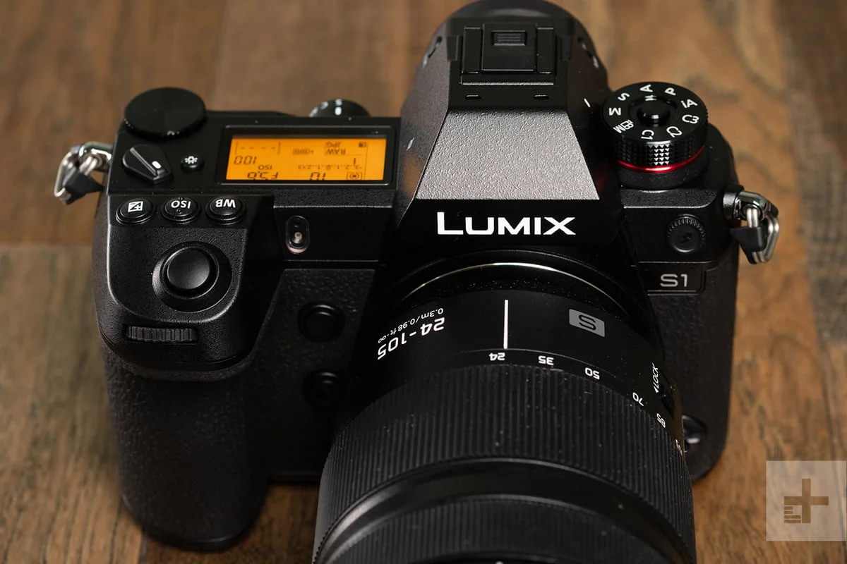 بررسی تخصصی دوربین Panasonic Lumix S1 - دیجینوی