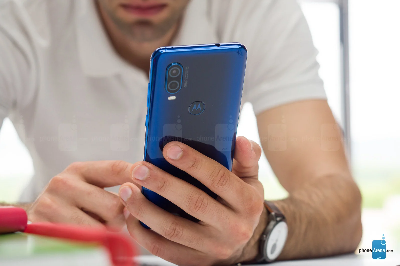 بررسی تخصصی گوشی Motorola One Vision - دیجینوی