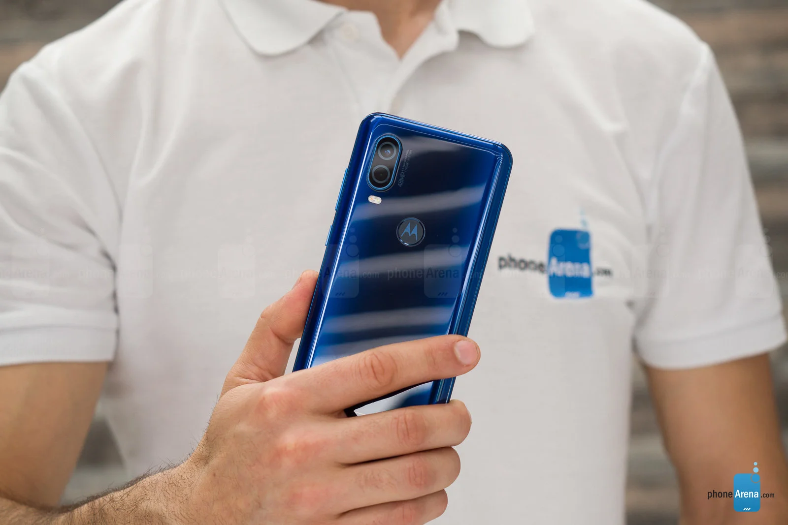 بررسی تخصصی گوشی Motorola One Vision - دیجینوی