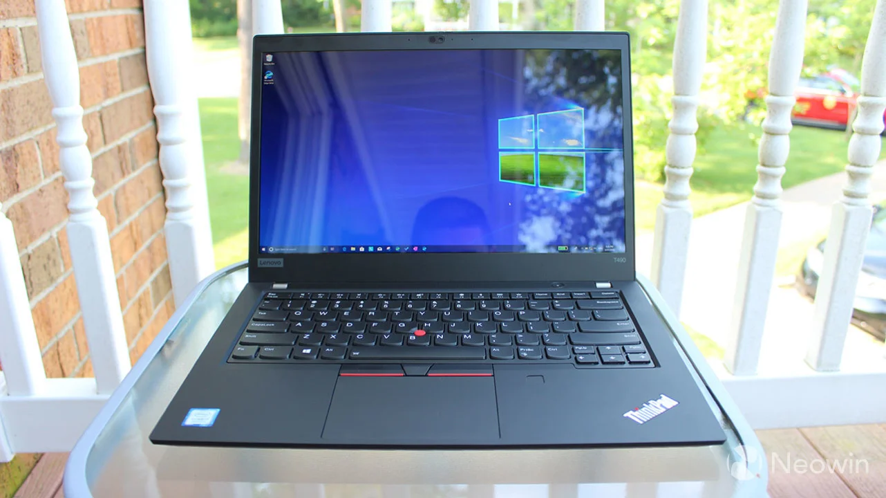 بررسی تخصصی لپ‌تاپ Lenovo ThinkPad T490 - دیجینوی