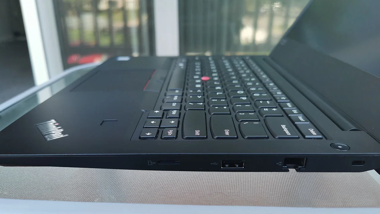 بررسی تخصصی لپ‌تاپ Lenovo ThinkPad E490 - دیجینوی