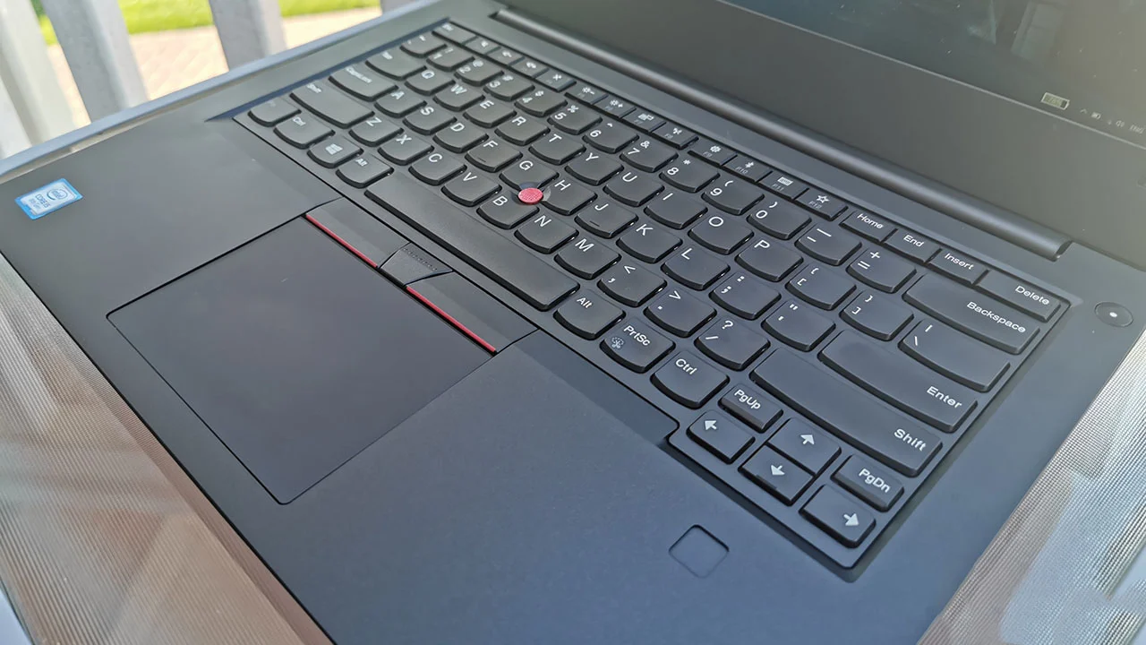بررسی تخصصی لپ‌تاپ Lenovo ThinkPad E490 - دیجینوی