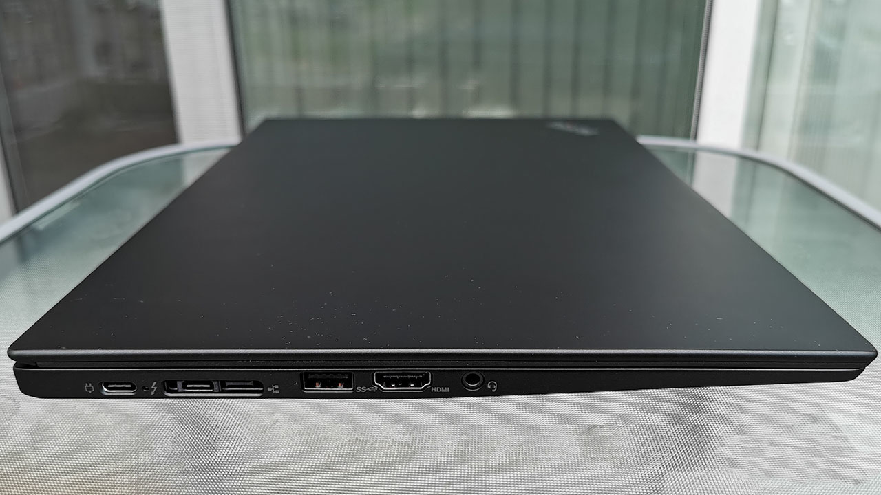 بررسی تخصصی لپ‌تاپ Lenovo ThinkPad T490s - دیجینوی