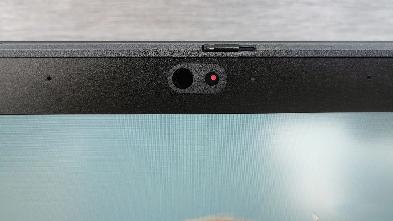 بررسی تخصصی لپ‌تاپ Lenovo ThinkPad T490s - دیجینوی