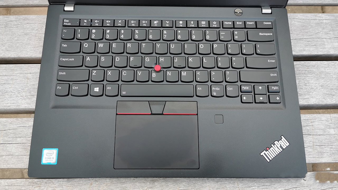 بررسی تخصصی لپ‌تاپ Lenovo ThinkPad T490s - دیجینوی