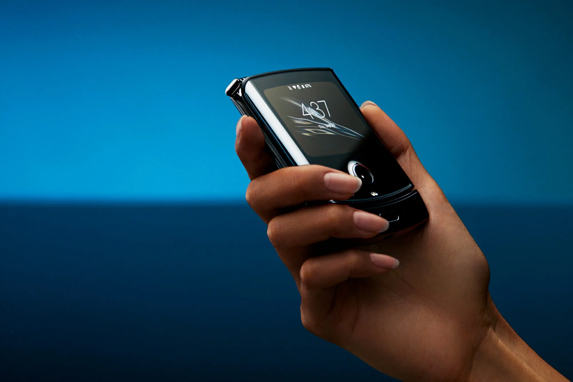 گوشی تاشو موتورولا موسوم به Motorola Razr معرفی شد - دیجینوی