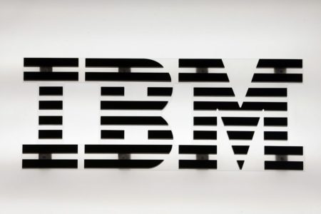 کرونا IBM را به اعمال محدودیت برای کارکناش واداشت - دیجینوی