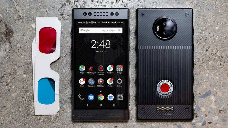 گوشی عجیب RED Hydrogen One