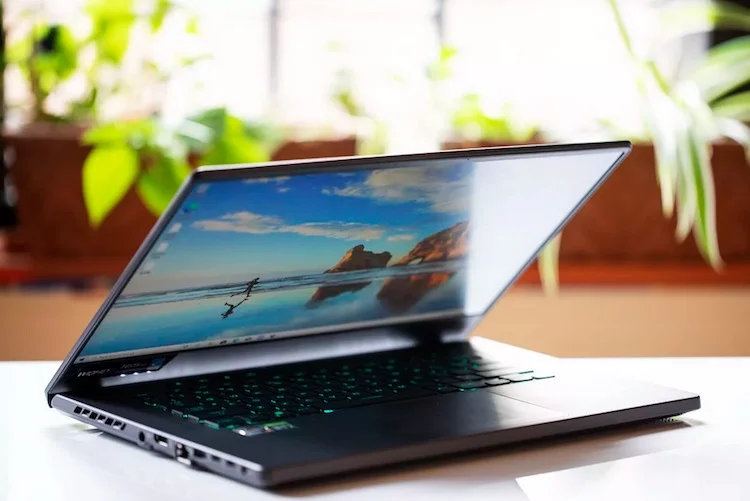 ایسوس ROG زفیروس G15