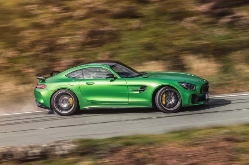 مرسدس AMG GT-R