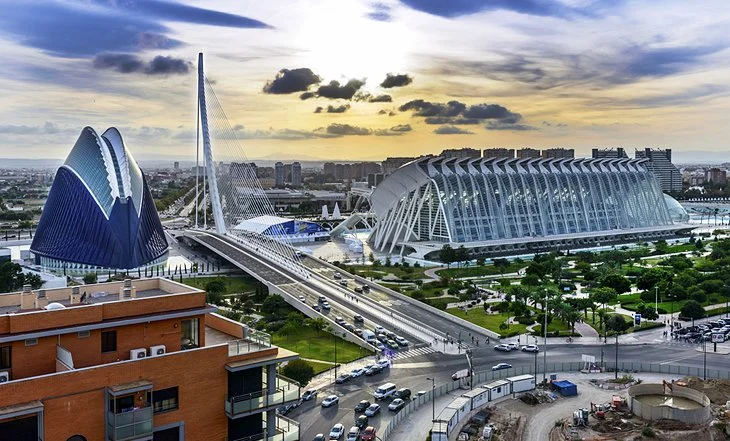 شهر علوم و هنر والنسیا (Ciudad de las Artes y las Ciencias) // اسپانیا