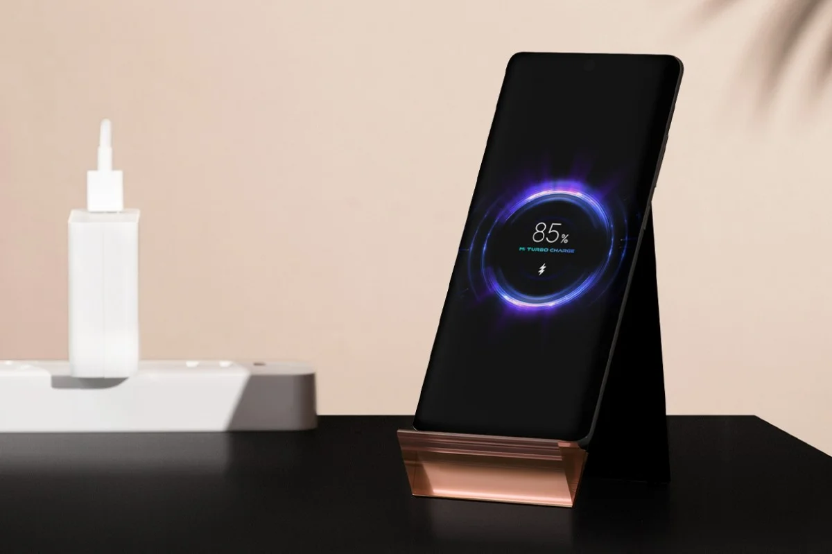 Xiaomi unveils a new 100W wireless charging stand for just under 0 ۱۲ ترند رو به زوال گوشی های اندروید و آیفون؛ سامسونگ و اپل دوست شما نیستند