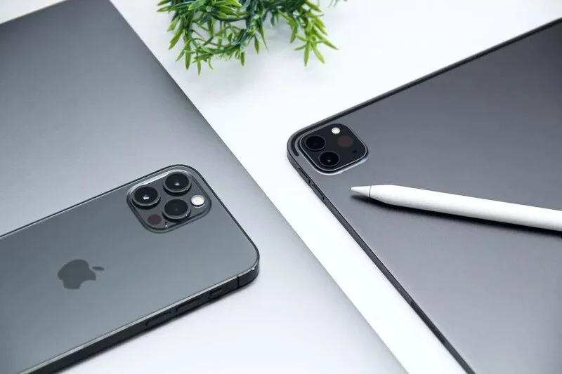 Apple (1) اپل