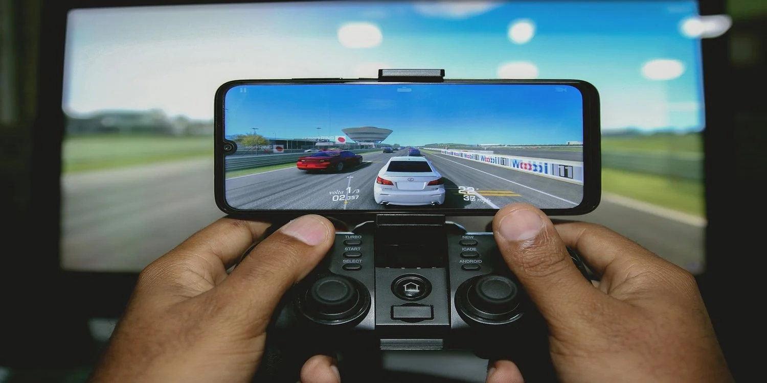 video-game چرا بازی های موبایل افتضاح هستند؟