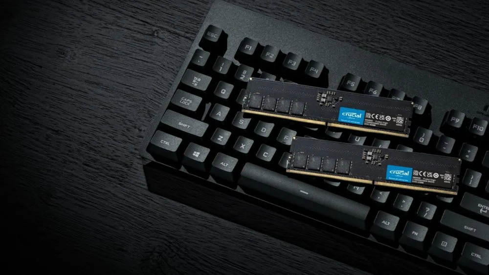 Crucial-DDR5-sticks-1000w-563h رم چیست؟