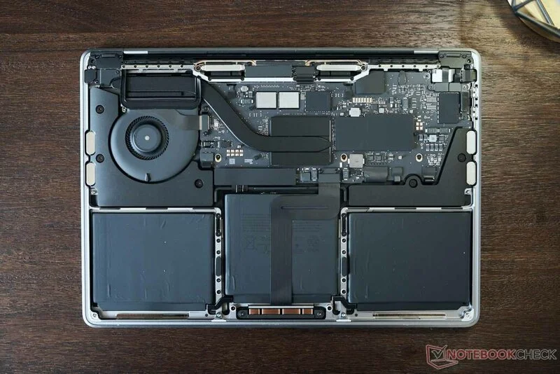MacBook Pro (1) مک بوک پرو
