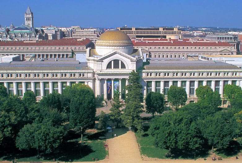 Smithsonian 