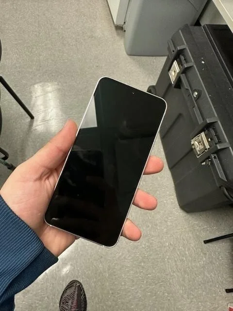 Gleaming hands-on Samsung Galaxy S23 S23+ and S23 Ultra images leaked 4 تصاویر زنده مدل های گلکسی S23 لو رفت - دیجینوی