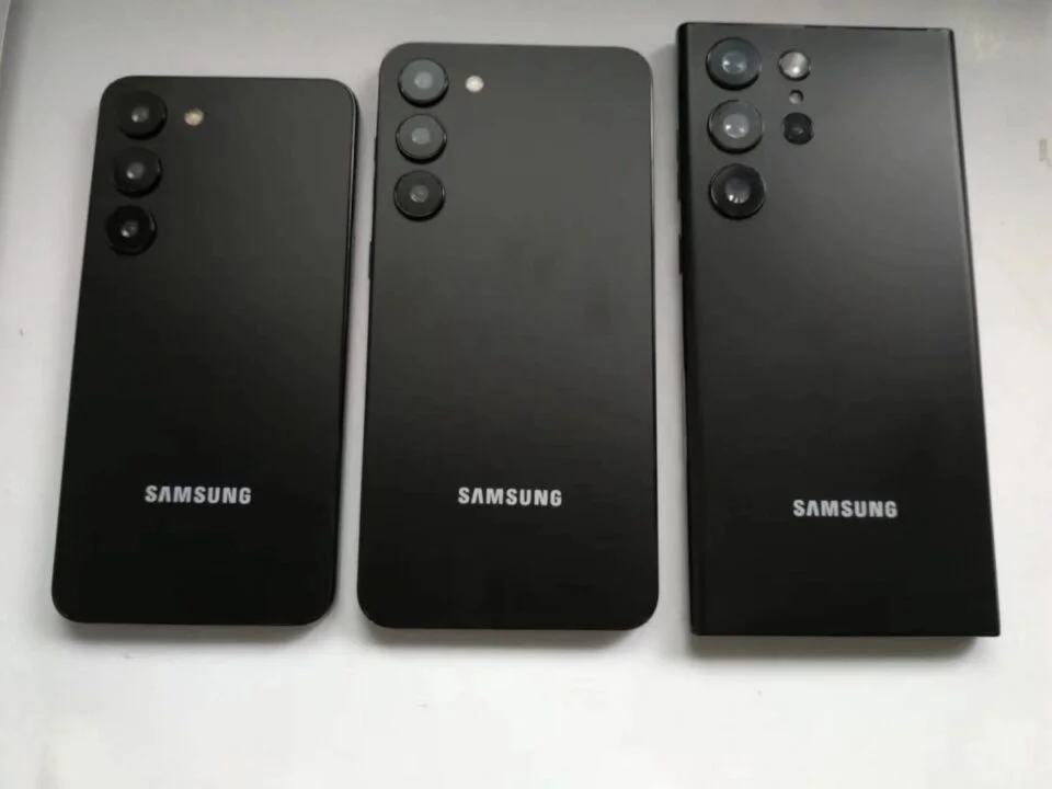 Samsung Galaxy S23 S23+ and S23 Ultra dummies show relative sizes تصاویر نمونه های معیوب سری گلکسی S23 فاش شد - دیجینوی