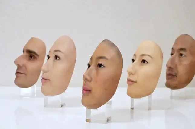 Anti Facial Recognition Clothing 3 پوشاک ضد تشخیص چهره