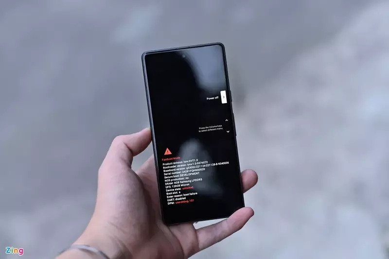 Google Pixel 7a 3 گوگل پیکسل 7a