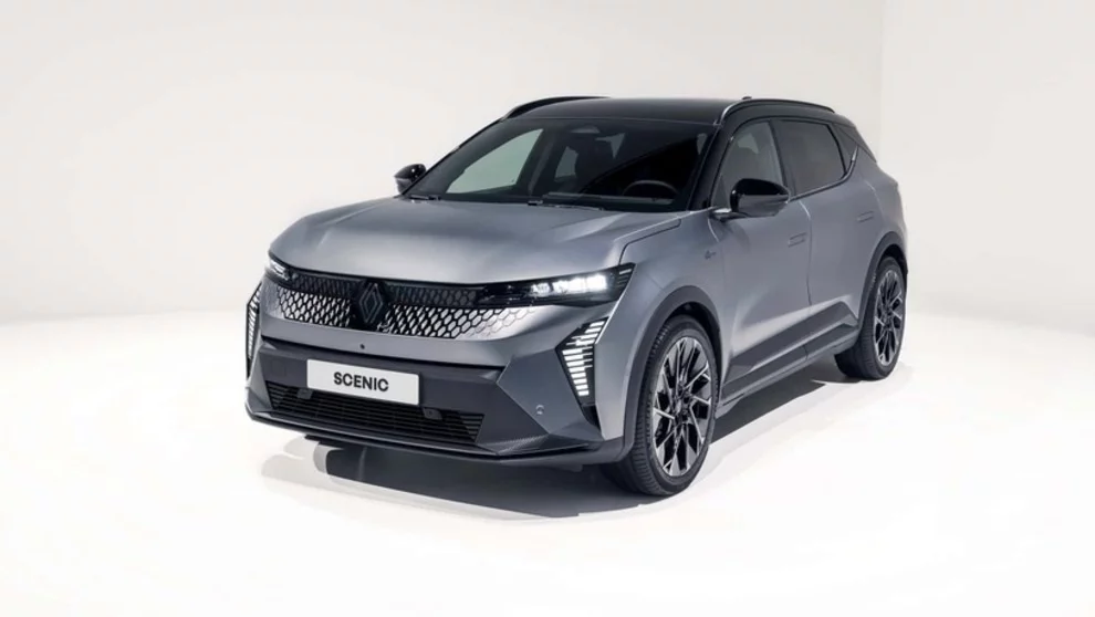 Renault Scenic1 خودروی برتر سال ۲۰۲۴
