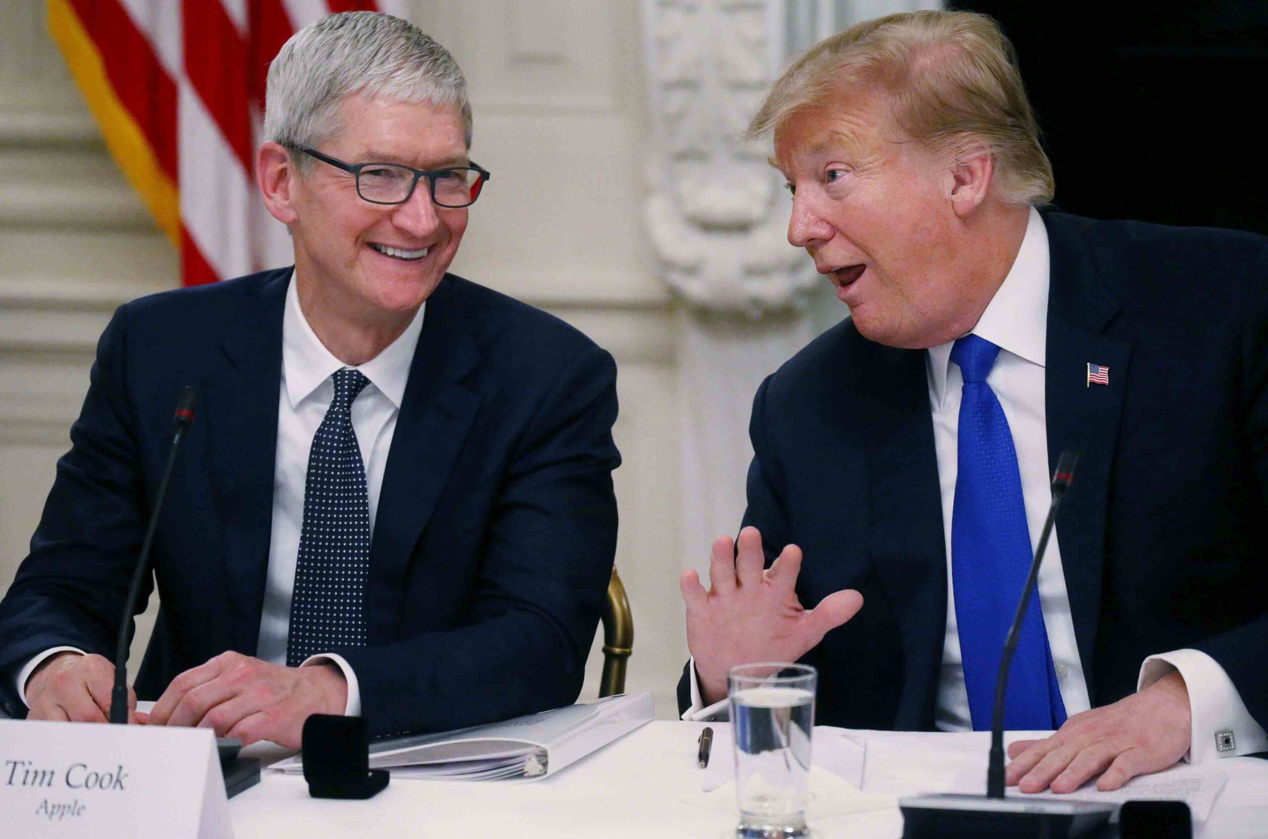 Apple CEO Tim Cook to donate million to Trumps inauguration fund مراسم تحلیف ترامپ