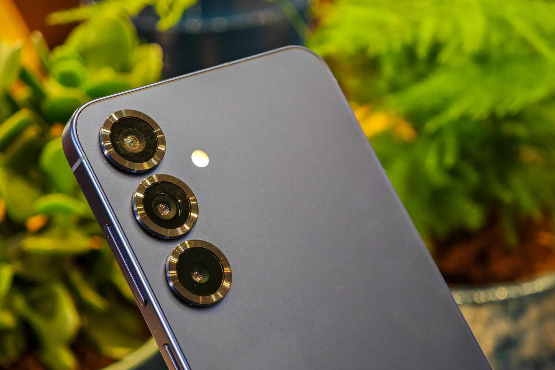 galaxy-s25-plus-teardown-video-1 کالبدشکافی گلکسی S25 پلاس