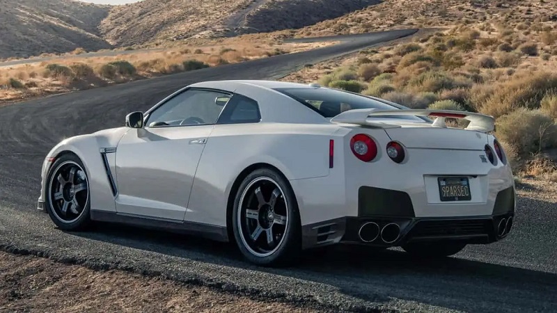 نیسان به 18 سال فروش GT-R خاتمه داد