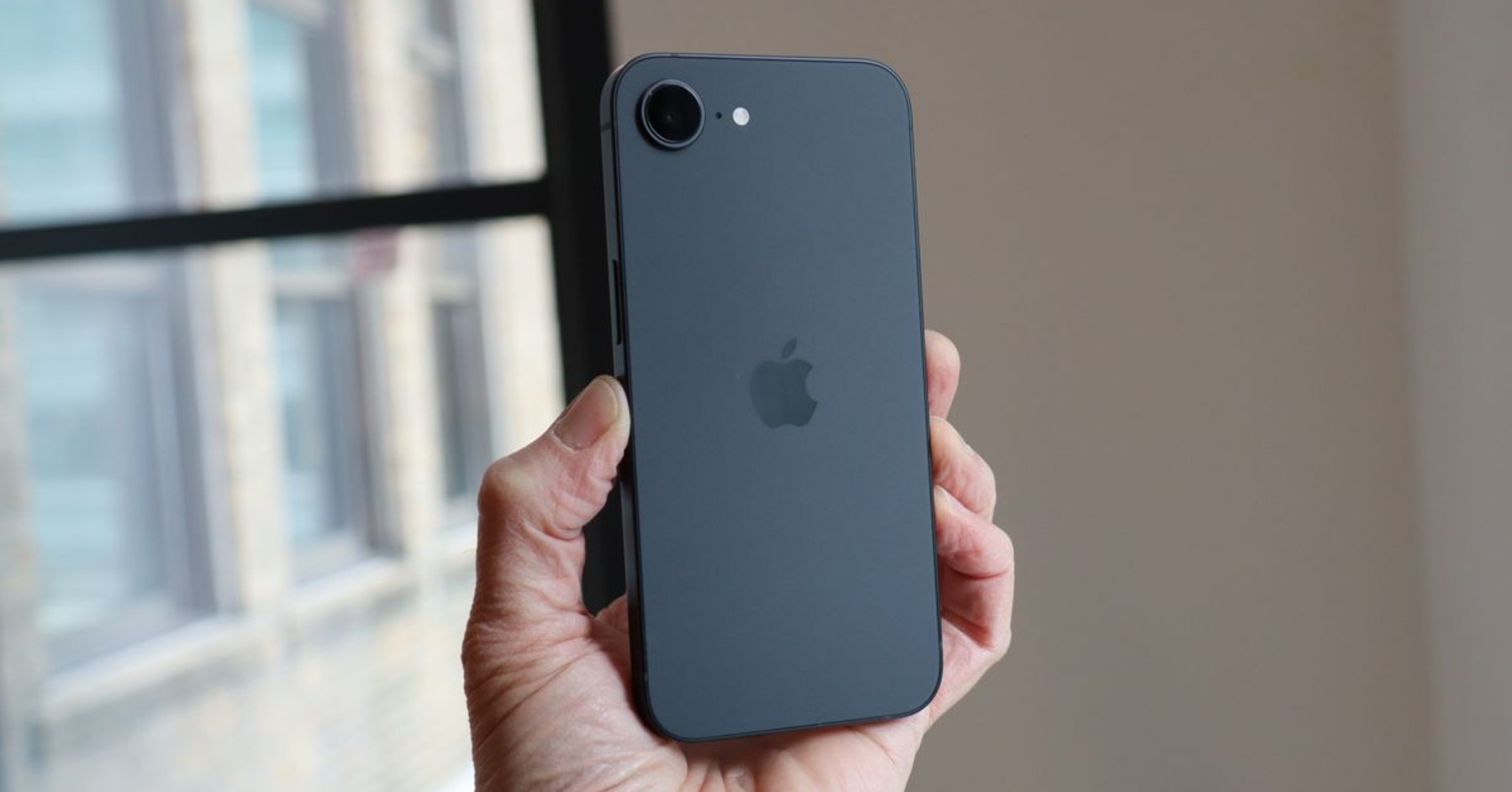 iphone-16e-teardown کالبدشکافی آیفون 16e
