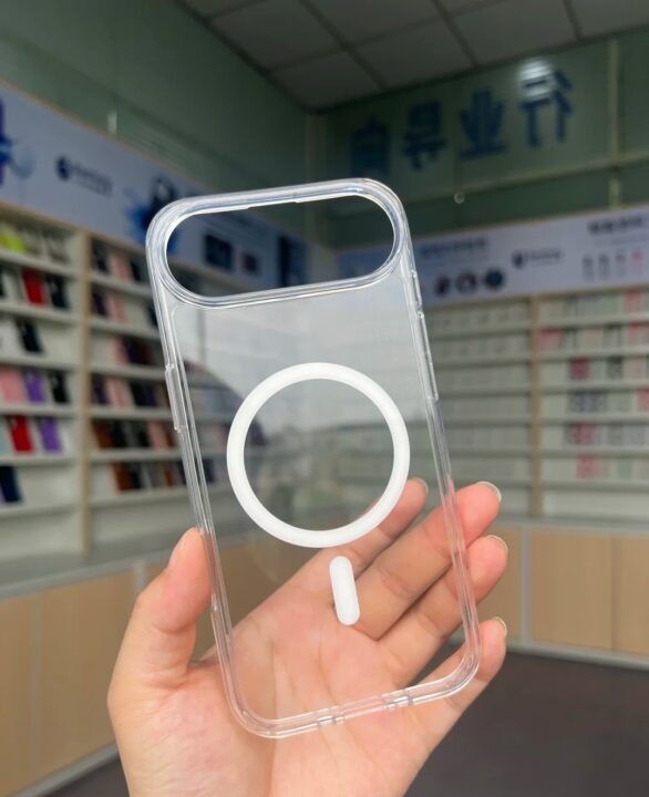 iphone-17-case-samples1 3 آیا آیفون 17 ایر همچنان در یک قاب محافظ، حس باریک بودن را خواهد داشت؟