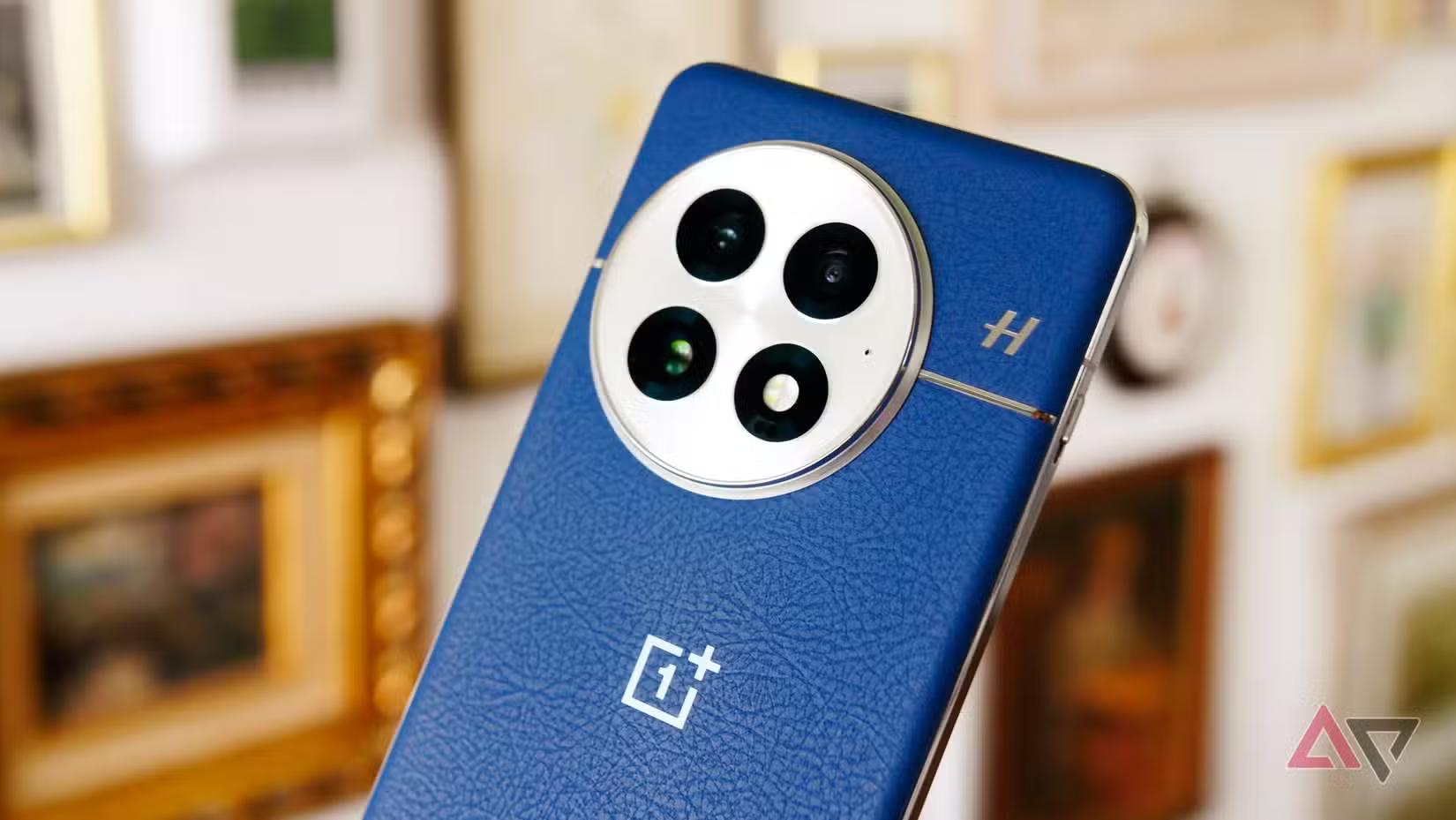 oneplus-13-review-14 گوشی محبوب شما در ۱۰ سال چقدر گران شده است؟ - دیجینوی