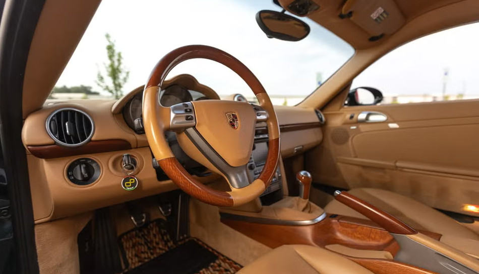 2007 Porsche Cayman S 4 پورشه کایمن S مدل ۲۰۰۷ ممکن است به اندازهی مدل ۹۱۱ قیمت گذاری شود! - دیجینوی
